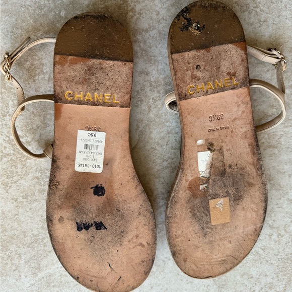 Authentic Chanel Classic Beige/Nude Lambskin Chain T Strap Sandals - Picture 8 of 9